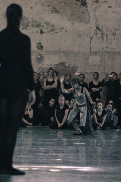 Danseurs en répétition pour le spectacle "L'ile du Paon Flamboyant" au Zénith d'Amiens, avril 2015, produit par l'association Entre-Nous