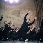 Danseurs en répétition pour le spectacle "L'ile du Paon Flamboyant" au Zénith d'Amiens, avril 2015, produit par l'association Entre-Nous