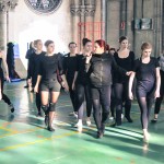 Danseurs en répétition pour le spectacle "L'ile du Paon Flamboyant" au Zénith d'Amiens, avril 2015, produit par l'association Entre-Nous