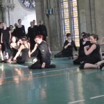 Danseurs en répétition pour le spectacle "L'ile du Paon Flamboyant" au Zénith d'Amiens, avril 2015, produit par l'association Entre-Nous