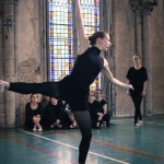 Danseurs en répétition pour le spectacle "L'ile du Paon Flamboyant" au Zénith d'Amiens, avril 2015, produit par l'association Entre-Nous