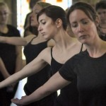 Danseurs en répétition pour le spectacle "L'ile du Paon Flamboyant" au Zénith d'Amiens, avril 2015, produit par l'association Entre-Nous