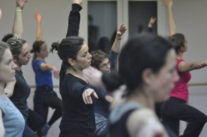 Danseurs en répétition pour le spectacle "L'ile du Paon Flamboyant" au Zénith d'Amiens, avril 2015, produit par l'association Entre-Nous