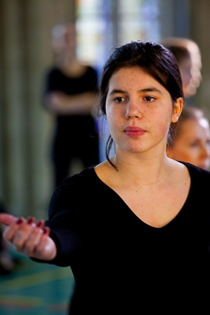 Danseurs en répétition pour le spectacle "L'ile du Paon Flamboyant" au Zénith d'Amiens, avril 2015, produit par l'association Entre-Nous