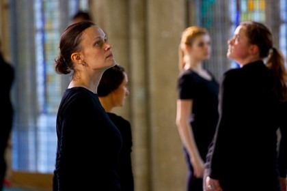 Danseurs en répétition pour le spectacle "L'ile du Paon Flamboyant" au Zénith d'Amiens, avril 2015, produit par l'association Entre-Nous