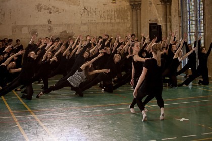 Danseurs en répétition pour le spectacle "L'ile du Paon Flamboyant" au Zénith d'Amiens, avril 2015, produit par l'association Entre-Nous