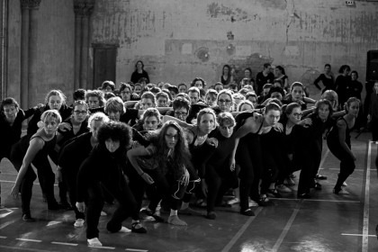 Danseurs en répétition pour le spectacle "L'ile du Paon Flamboyant" au Zénith d'Amiens, avril 2015, produit par l'association Entre-Nous