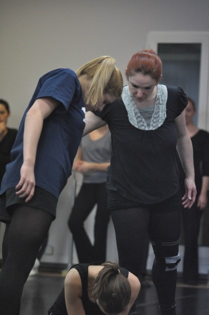 Danseurs en répétition pour le spectacle "L'ile du Paon Flamboyant" au Zénith d'Amiens, avril 2015, produit par l'association Entre-Nous