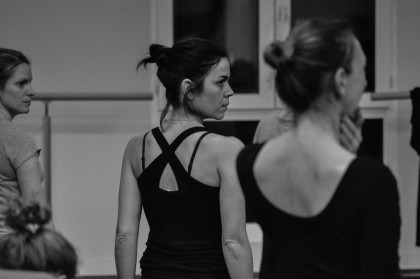 Danseurs en répétition pour le spectacle "L'ile du Paon Flamboyant" au Zénith d'Amiens, avril 2015, produit par l'association Entre-Nous