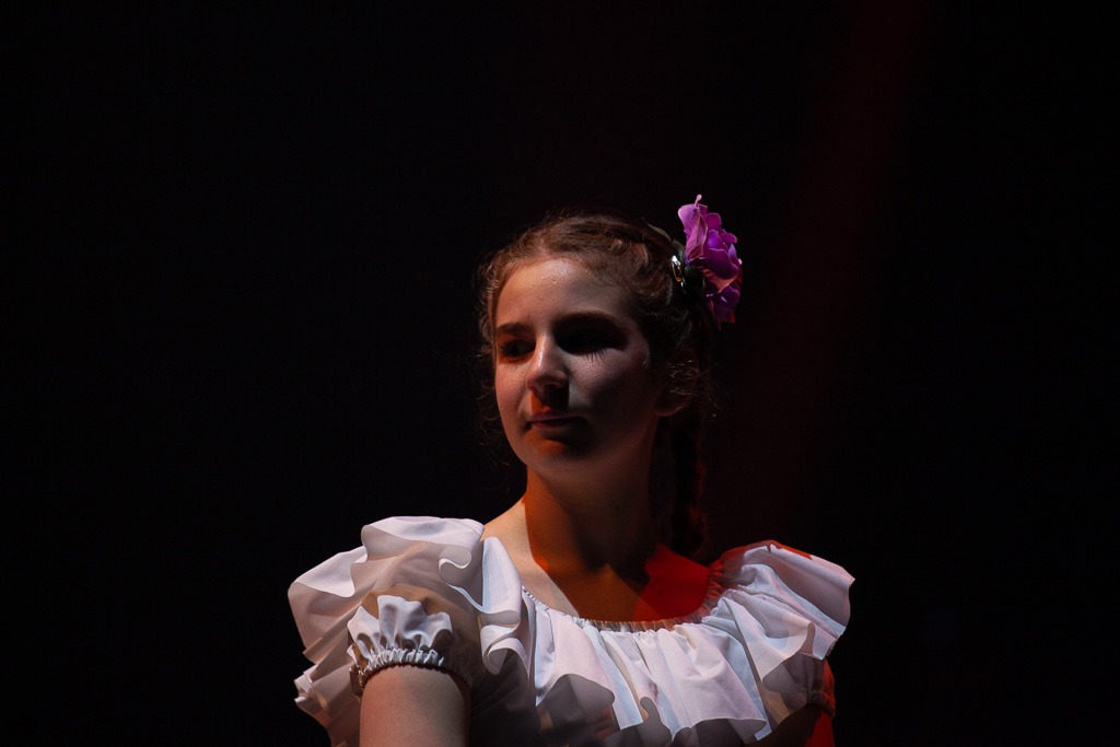 Extrait du spectacle de Danse "La Poupée de Chiffon" produit par l'association Entre-Nous au Zénith d'Amiens