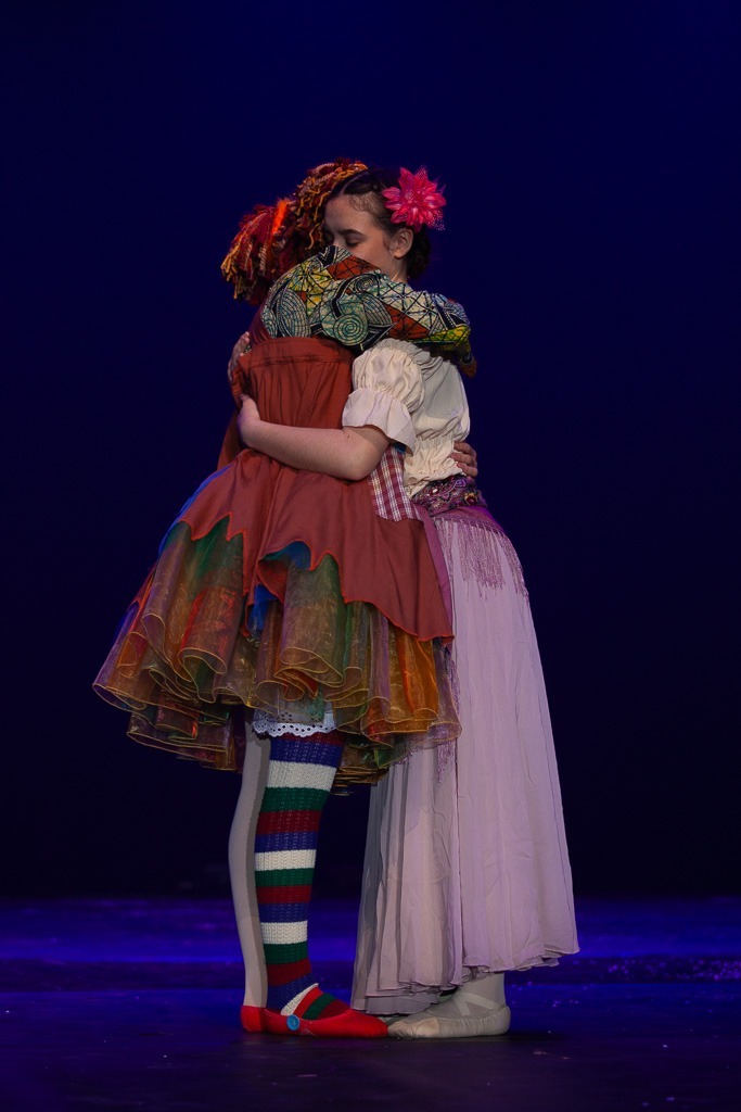 Extrait du spectacle de Danse "La Poupée de Chiffon" produit par l'association Entre-Nous au Zénith d'Amiens